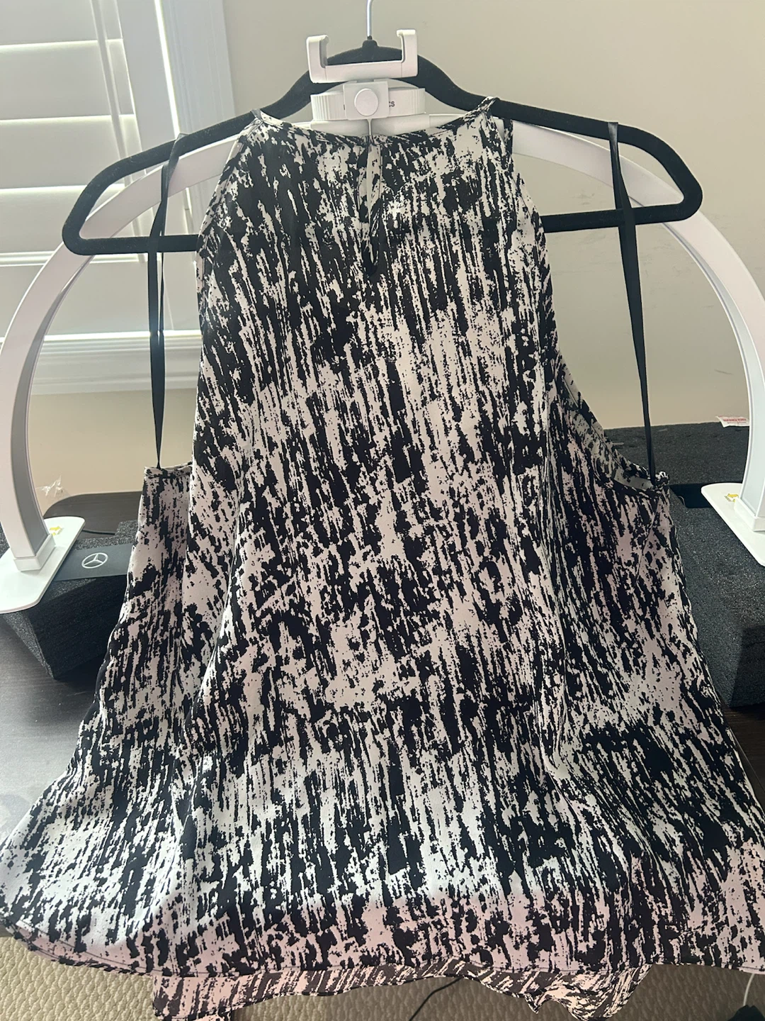 DKNY Black and white sleeveless top