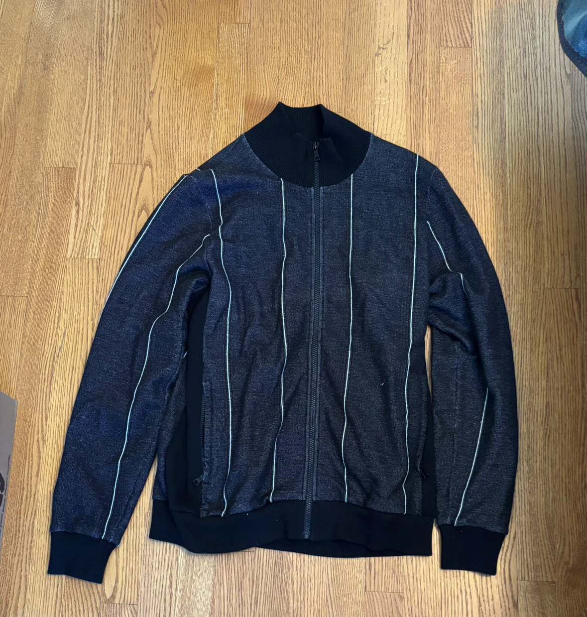 DKNY zip up sweater size M