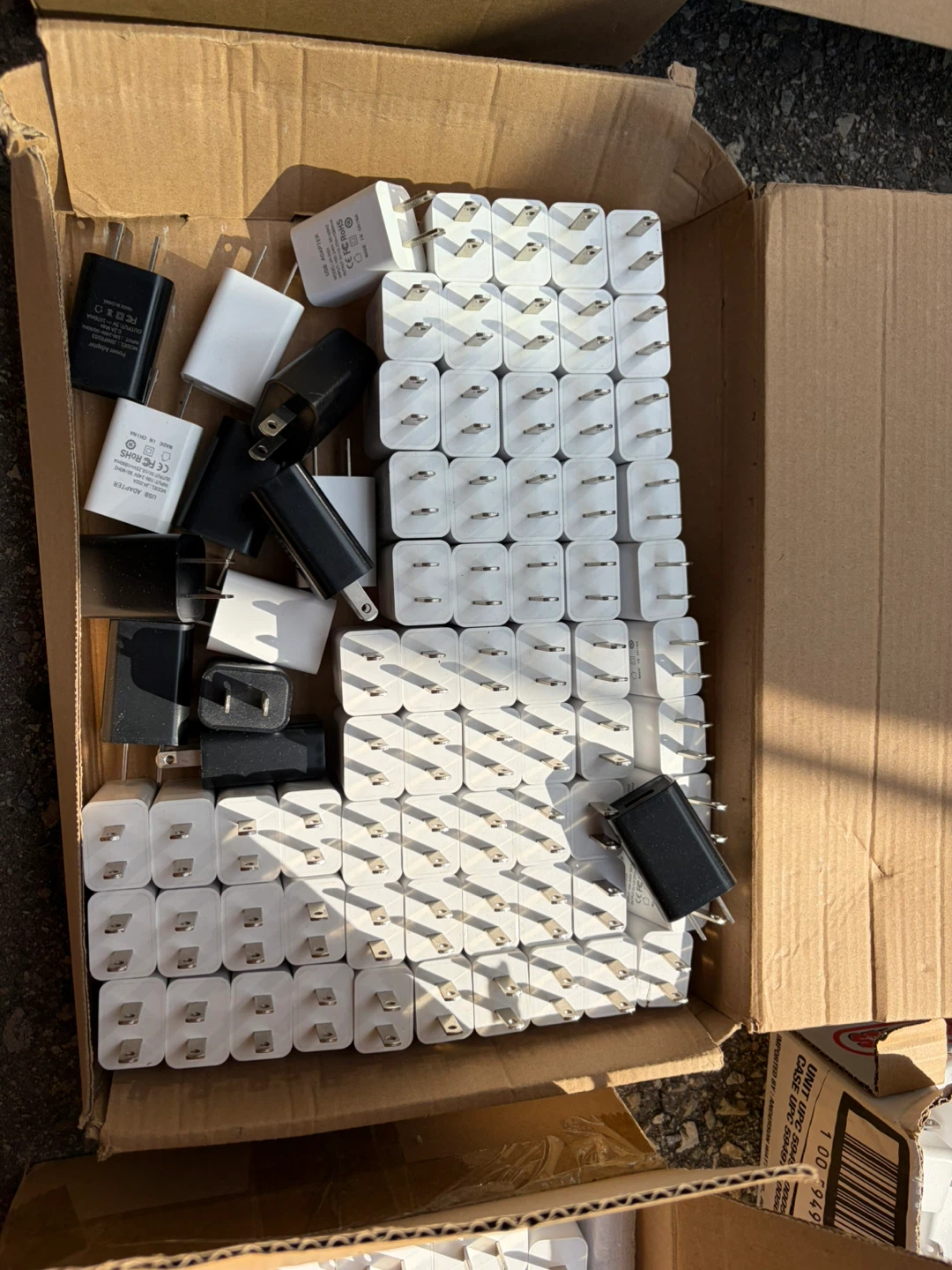 Bulk Lot of USB Wall Power Adapters - photo 3