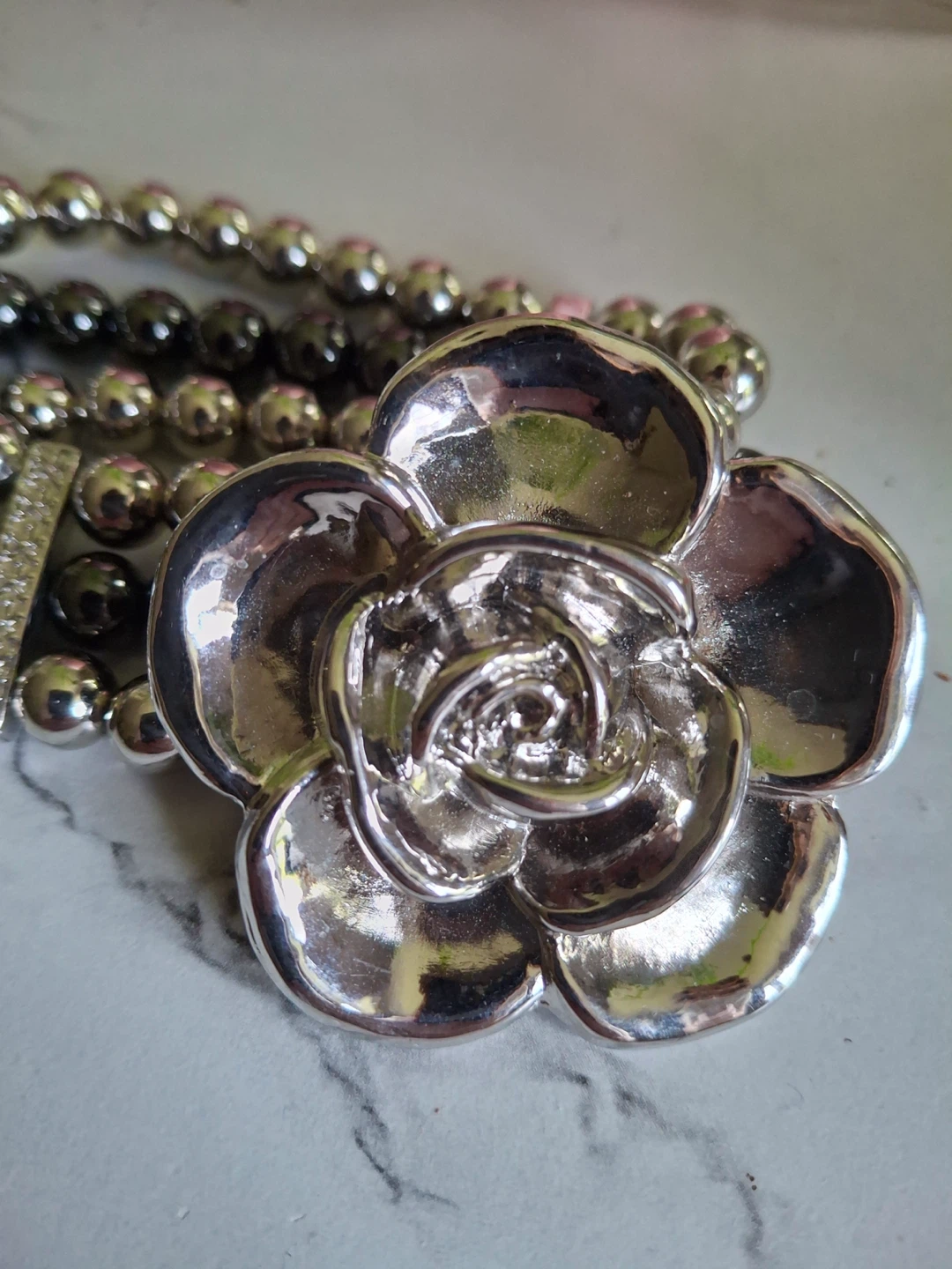 Silver-tone flower bead bracelet - photo 2