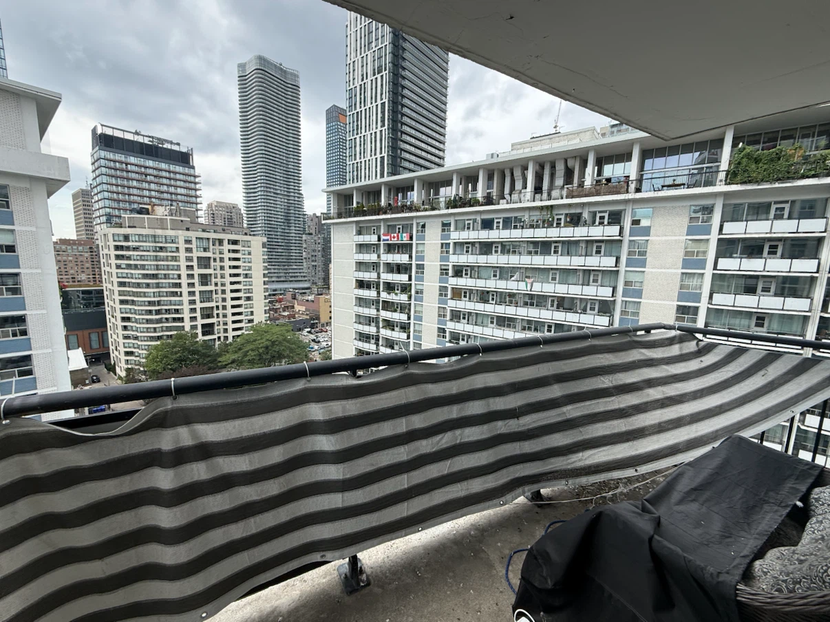 Striped Balcony Privacy Screen