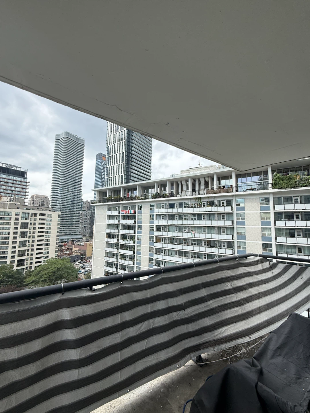 Striped Balcony Privacy Screen - photo 4