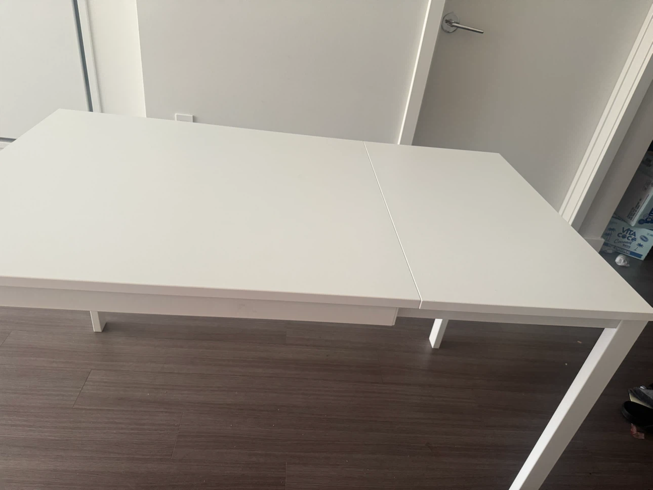 IKEA VIHALS extendable dining table in white