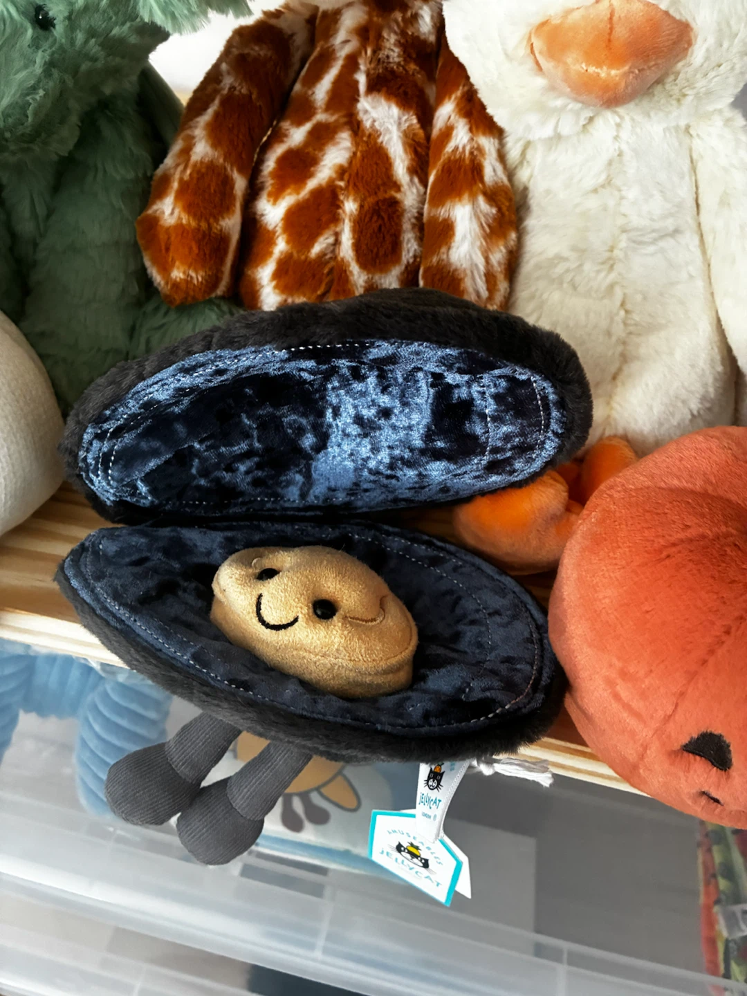 Jellycat Michelle Mussel