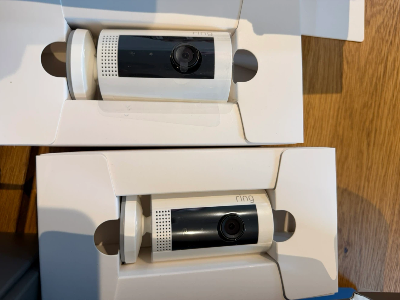 (Moving sale) Ring Security Cameras and Chime Set - photo 3
