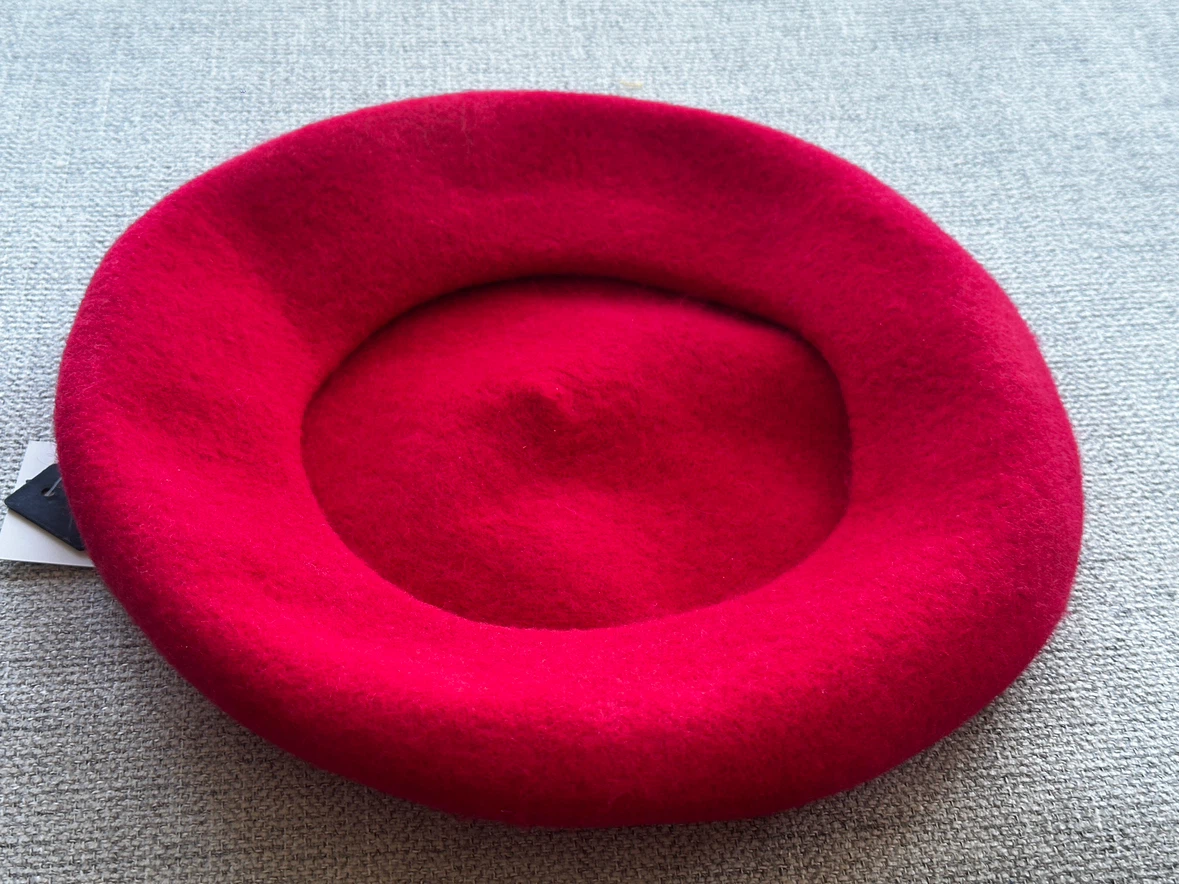 Red Wool Beret - photo 2
