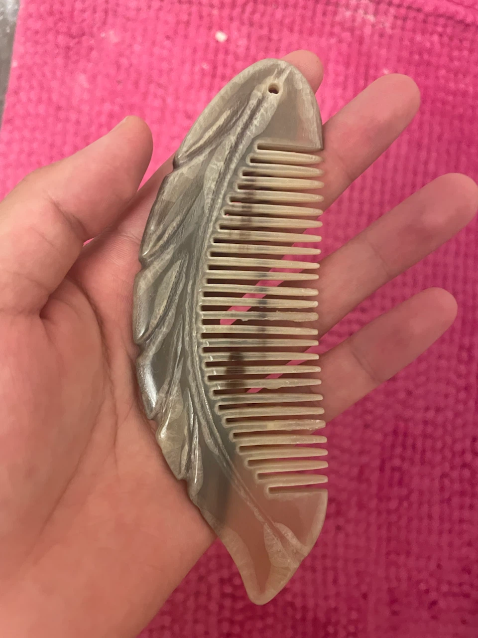 Carved Natural Horn Comb - photo 2
