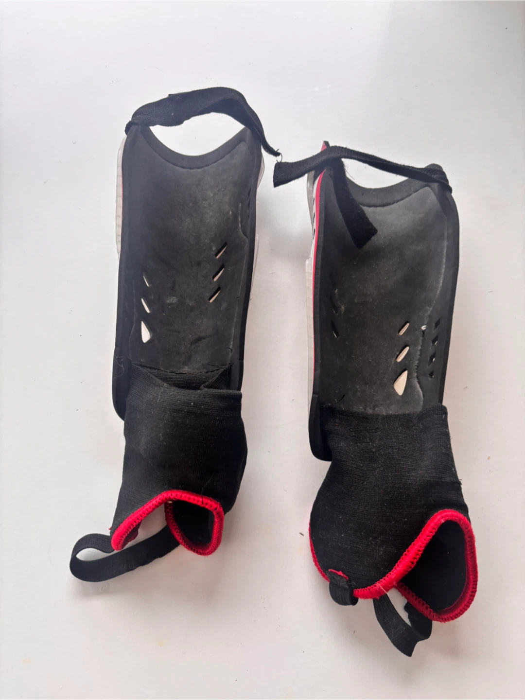 Striker Euro Soccer Shin Guards - photo 2