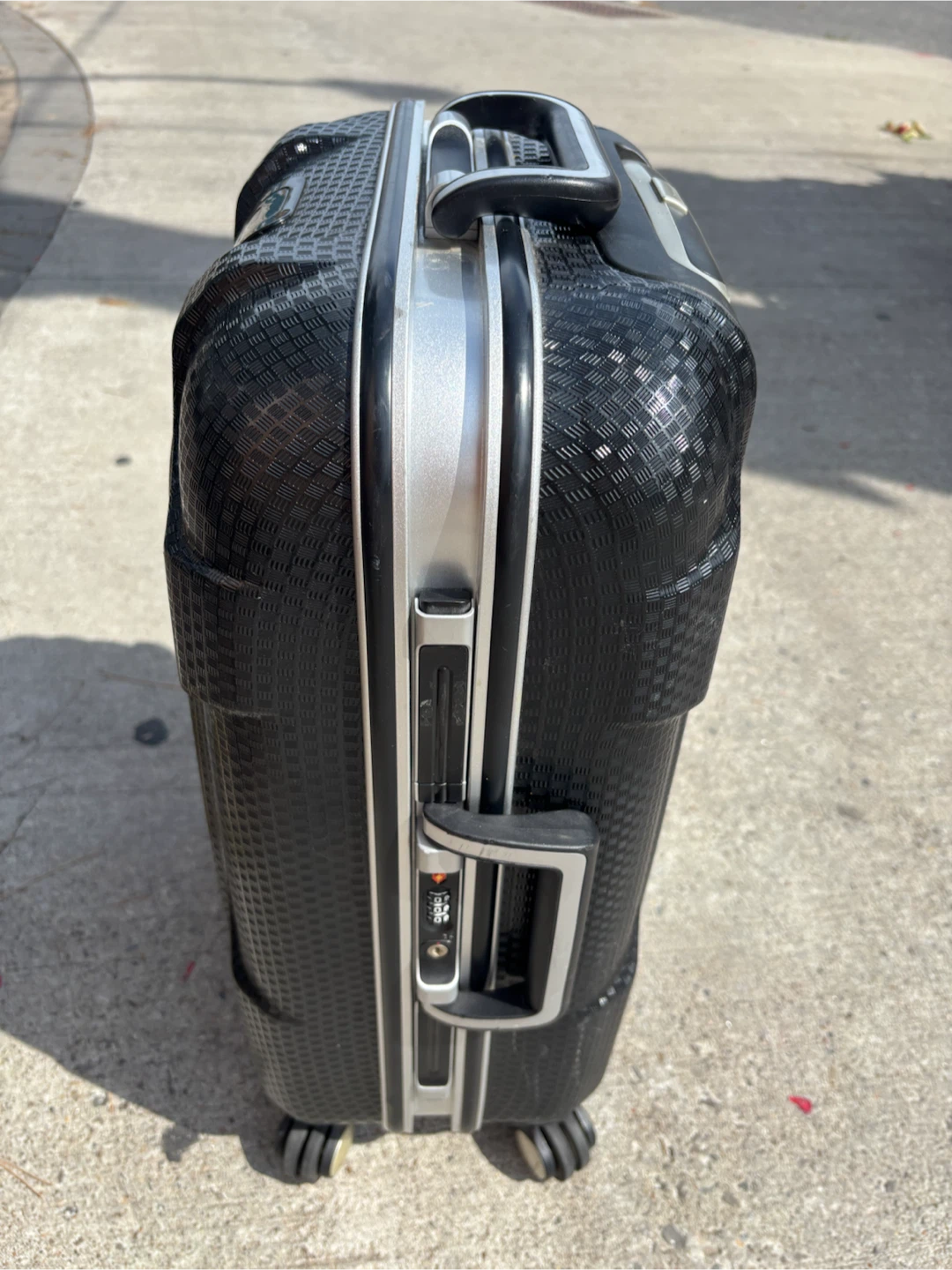 Carry on Novex Hard-Shell Carry-On Luggage - photo 3