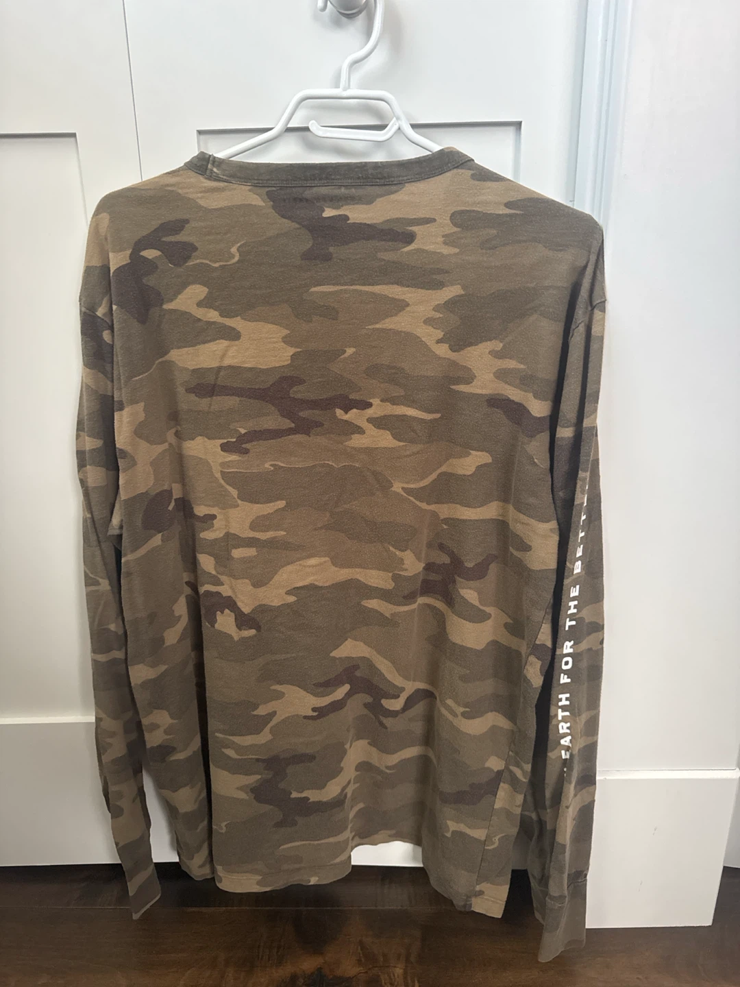 American Eagle Camo Long Sleeve Shirt - photo 2