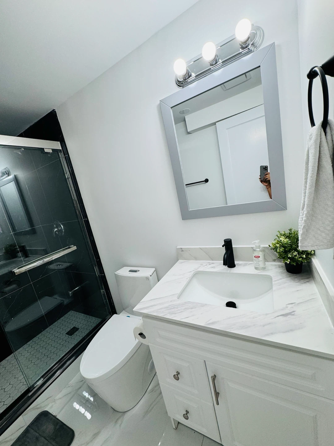 Private studio basement available for rent from Nov 01