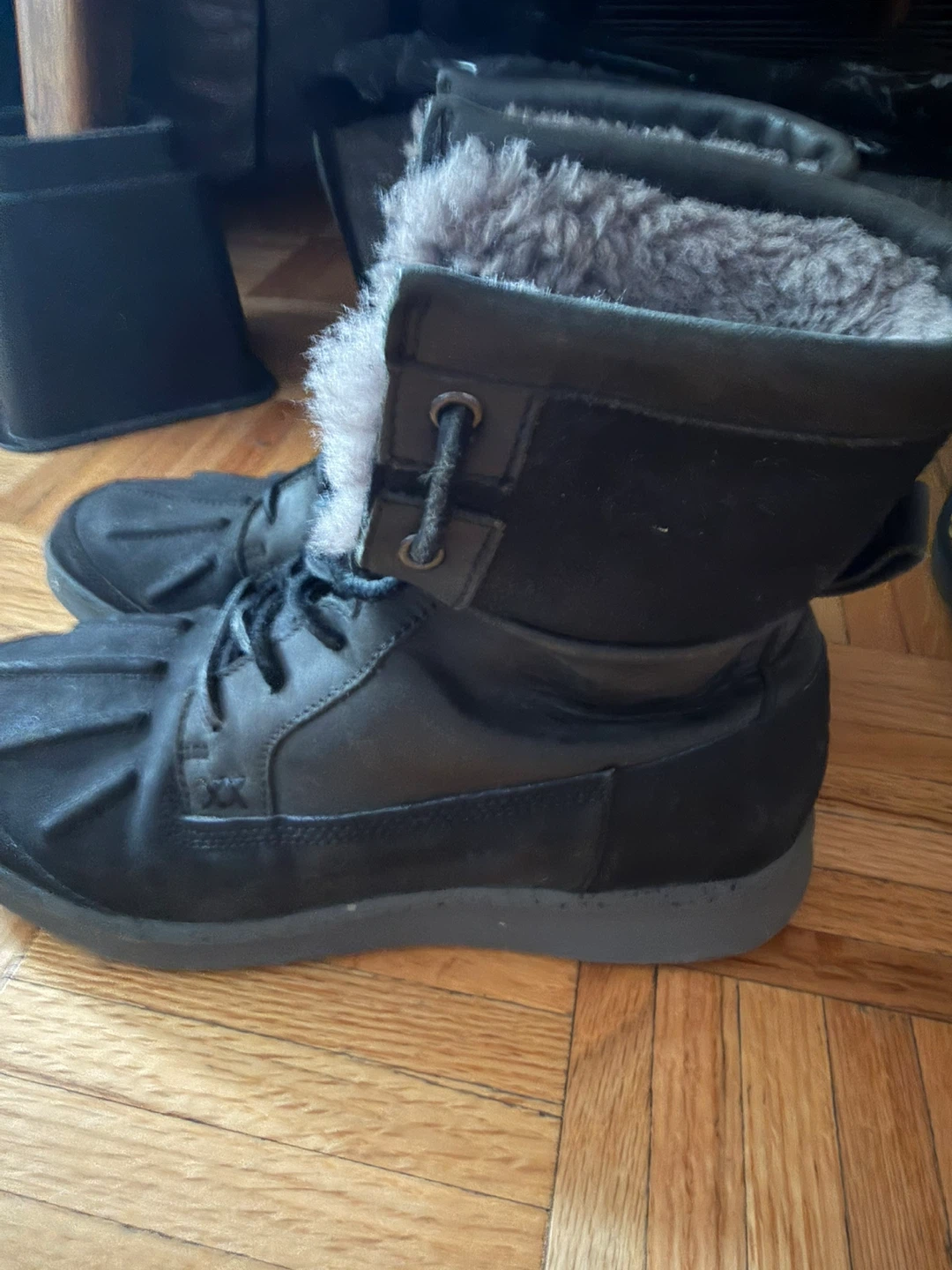 UGG Leather Winter Boots - photo 2