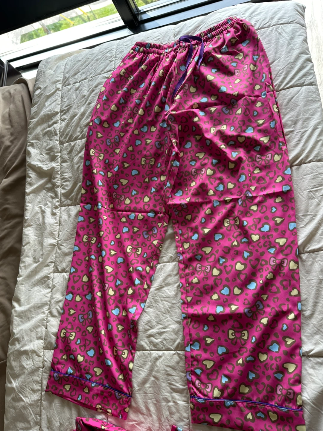 Sanrio Hello Kitty Pyjama Set - photo 2