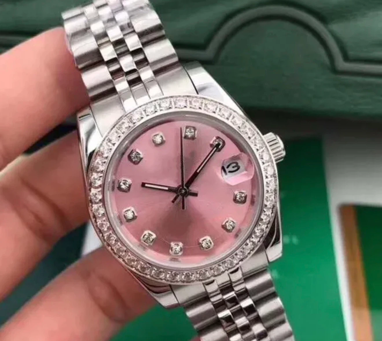 Two-Tone Analog Wristwatch