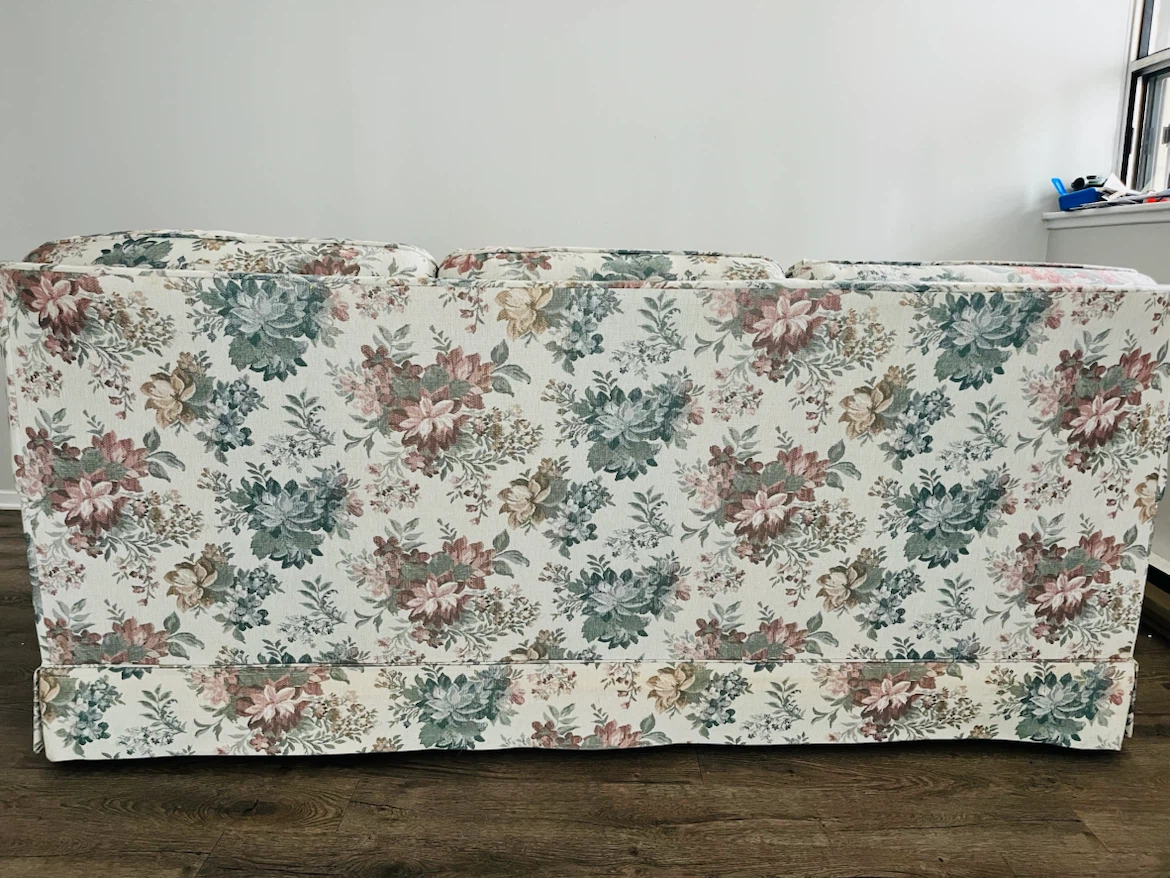 Floral pattern three-seater sofa - photo 2