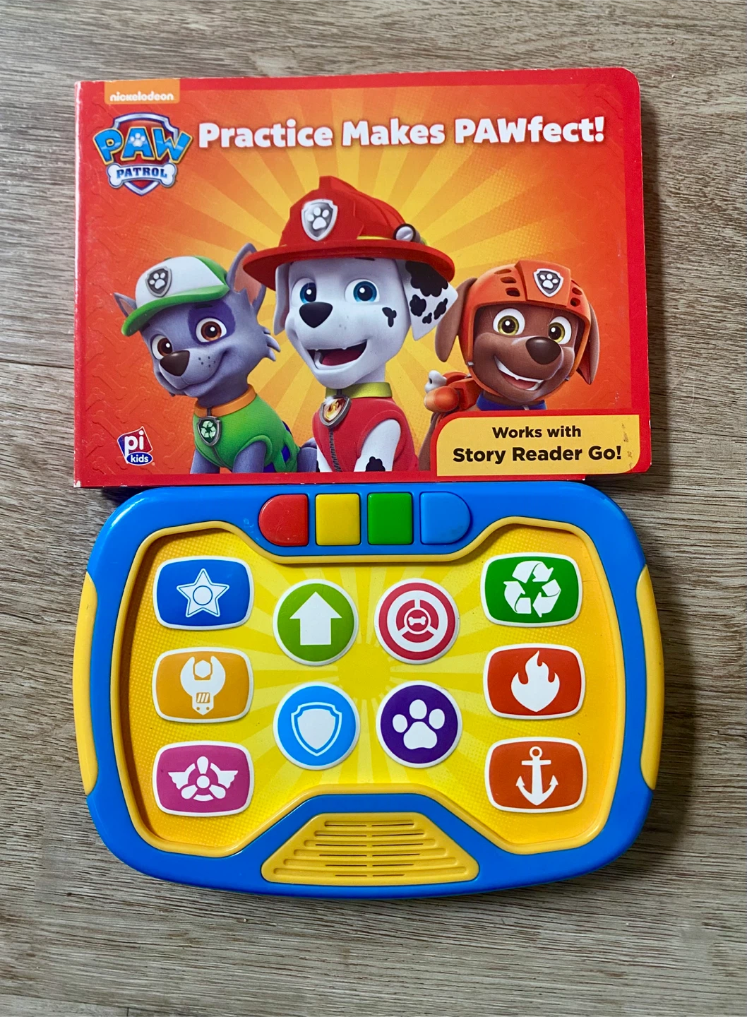 Paw Patrol story book reader & inserts - photo 2