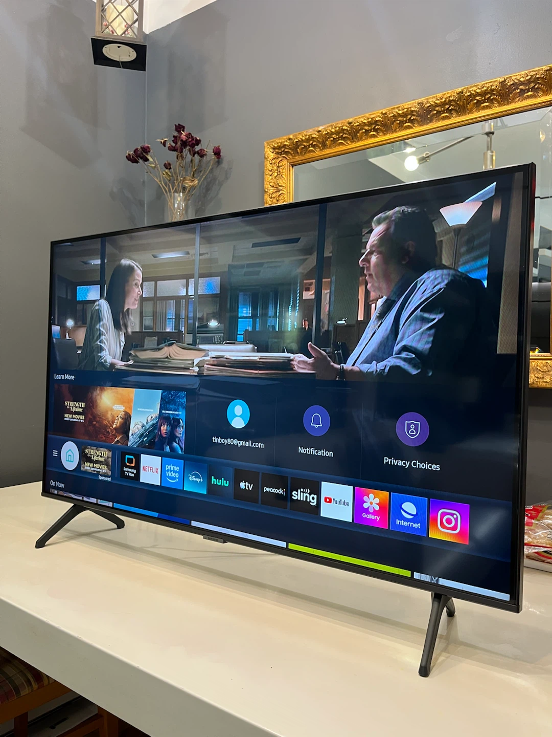 Samsung 43” Smart TV 4K Model; UN43TU7000