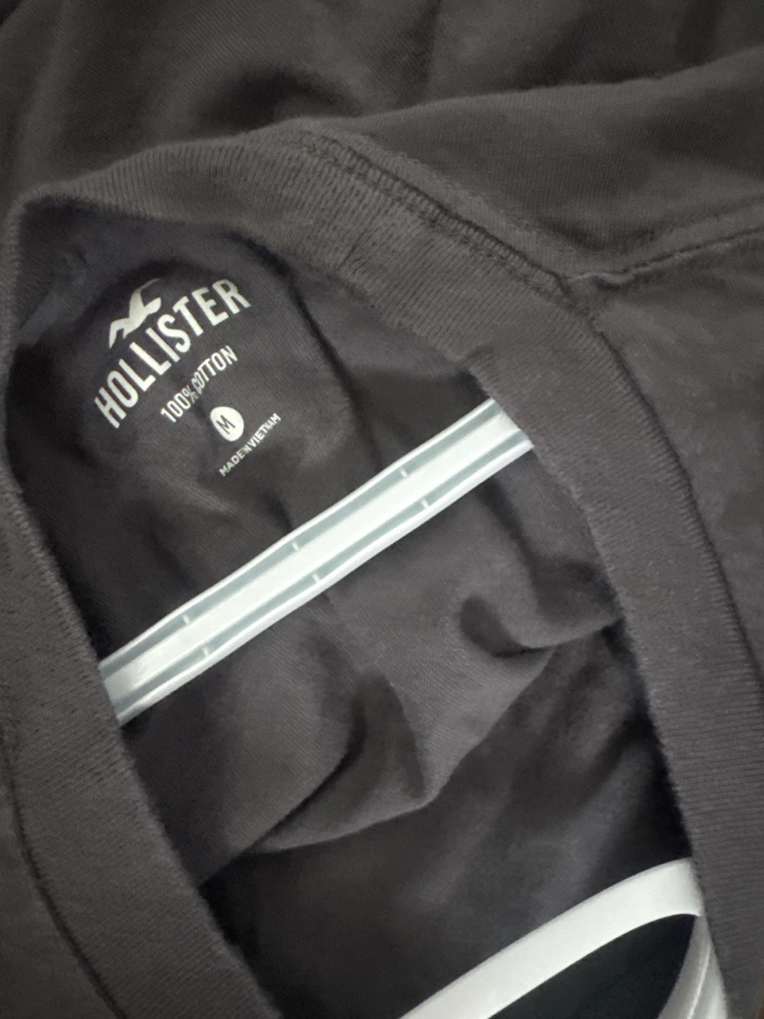 Hollister charcoal grey t-shirt - photo 3