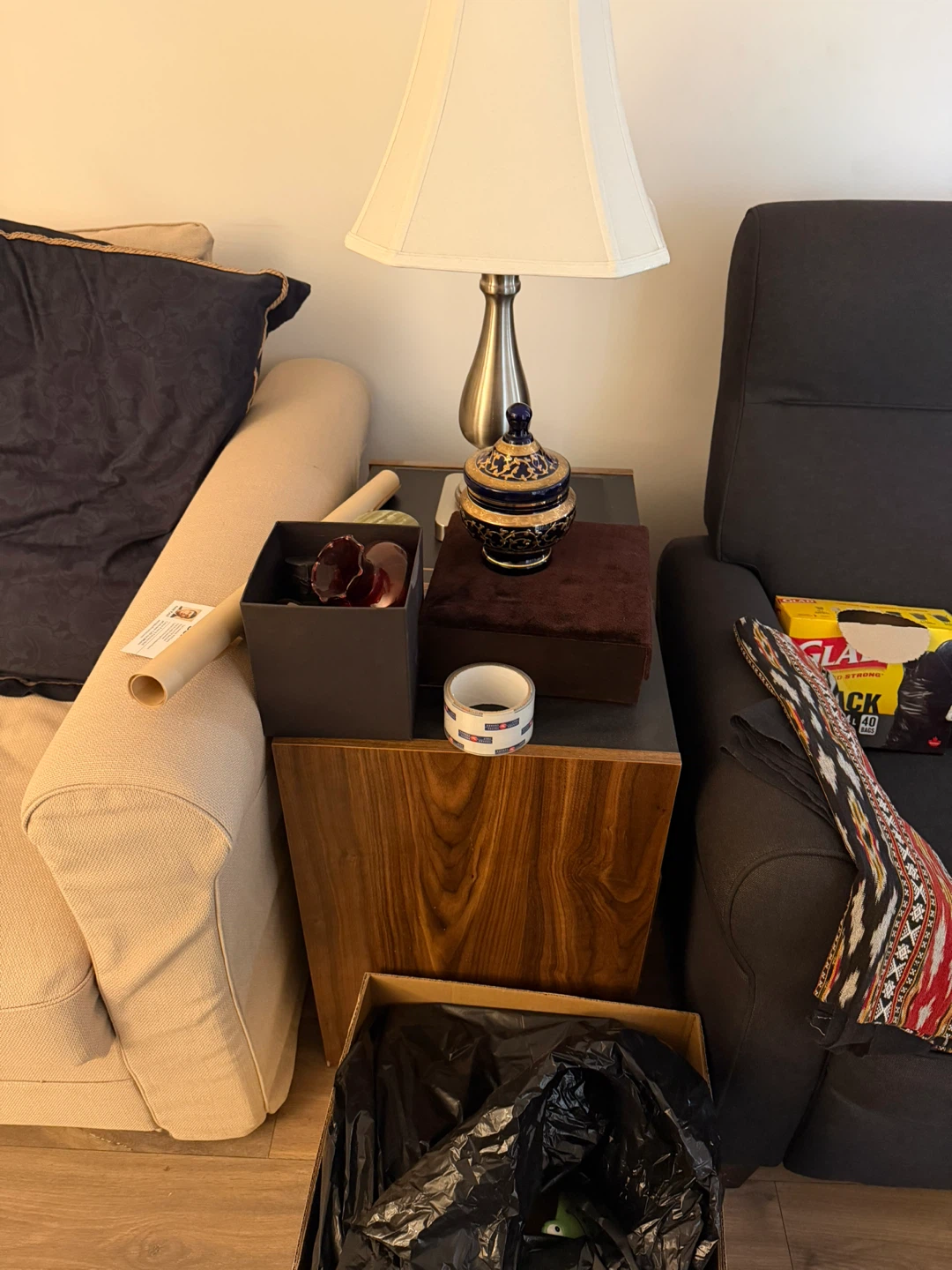 Looking to sell this furniture asap - photo 2