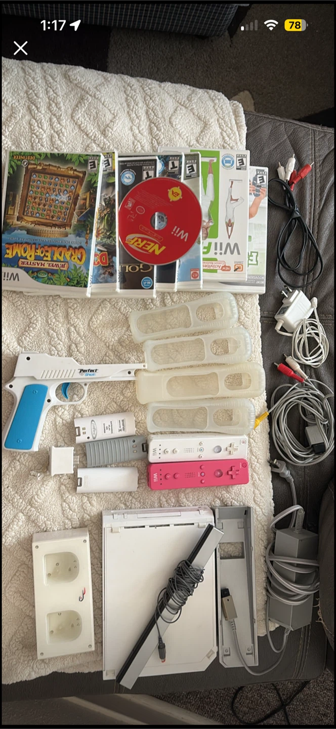 Nintendo Wii Console Bundle with Games and Accessories