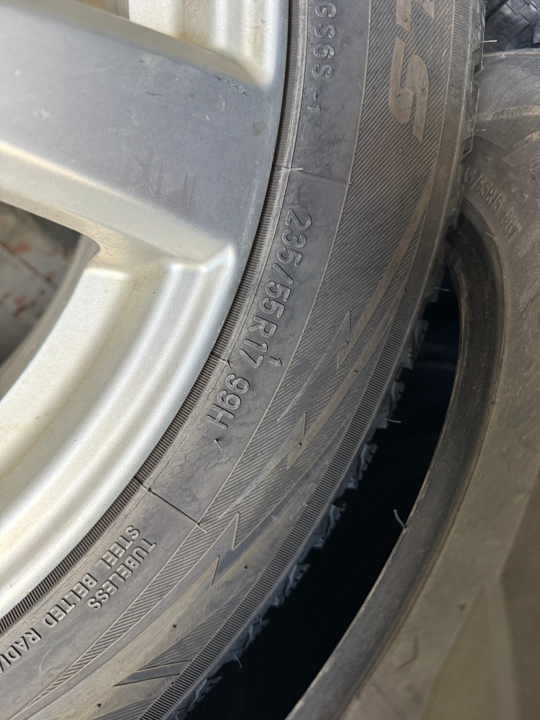 Set of 4 Toyo Observe GSi-6 Winter Tires on Touren Rims - photo 3