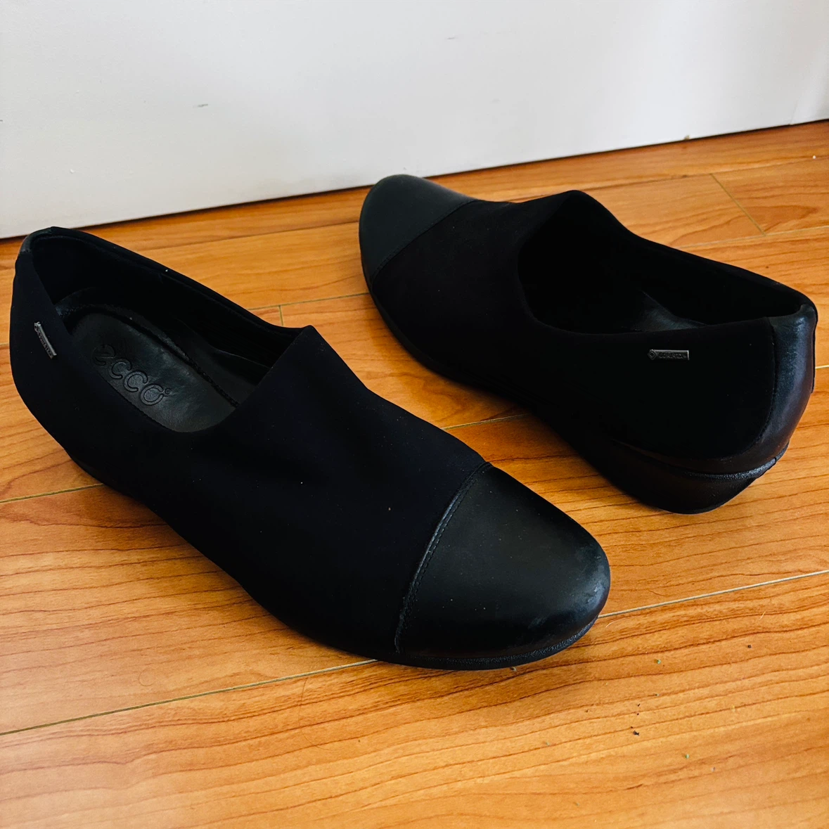 ECCO Gore-Tex Wedge Shoes Size 40 - photo 2
