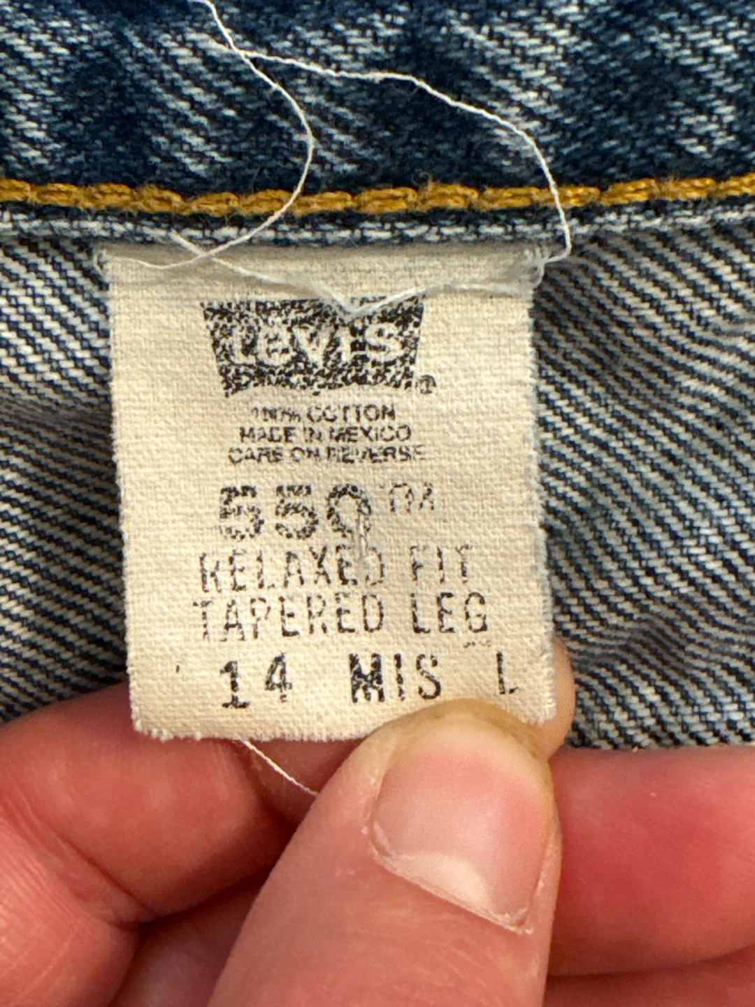 Levi's 550 Distressed Denim Shorts Size 14 - photo 3