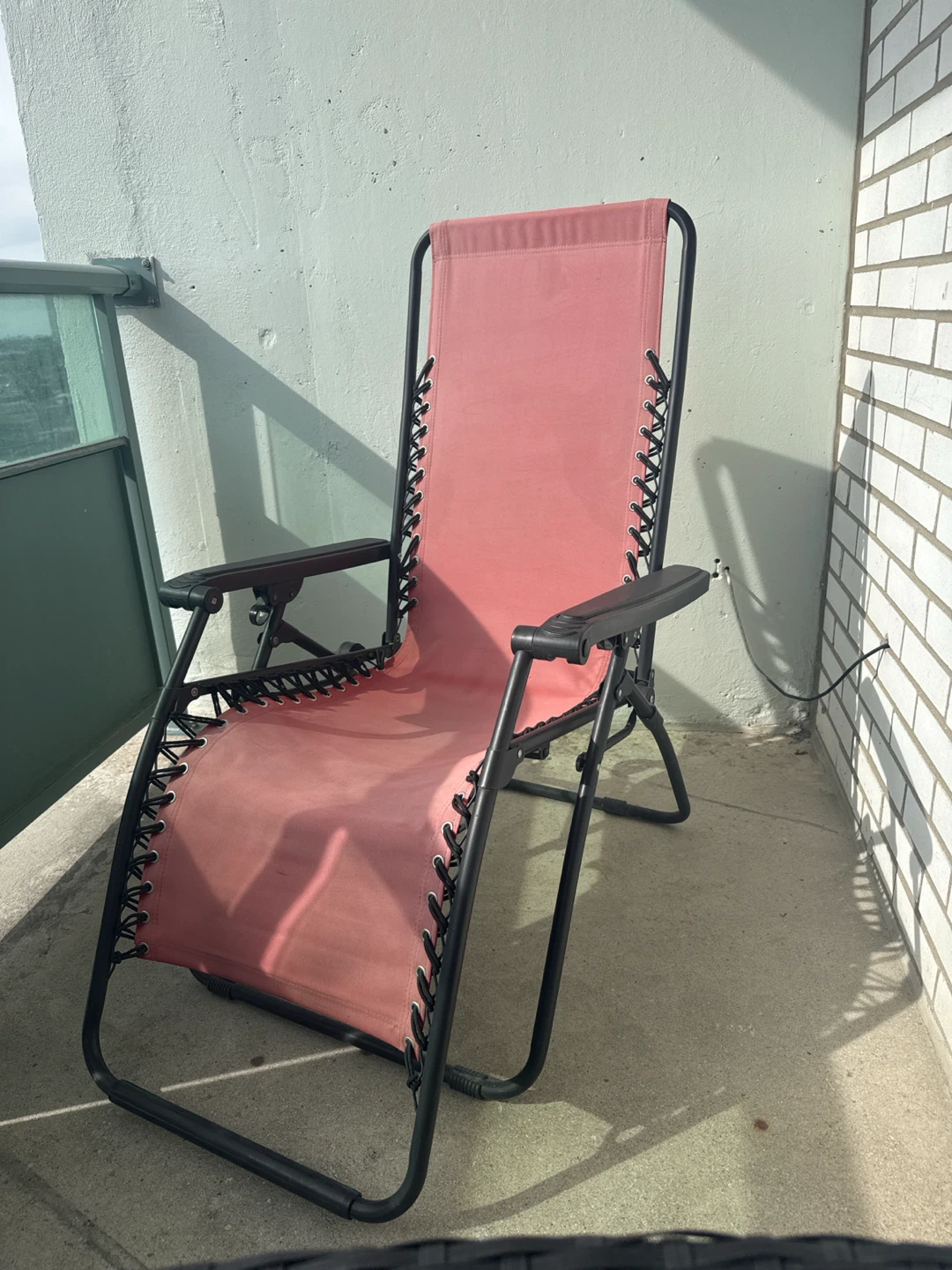 Anti-Gravity Reclining Patio Chair