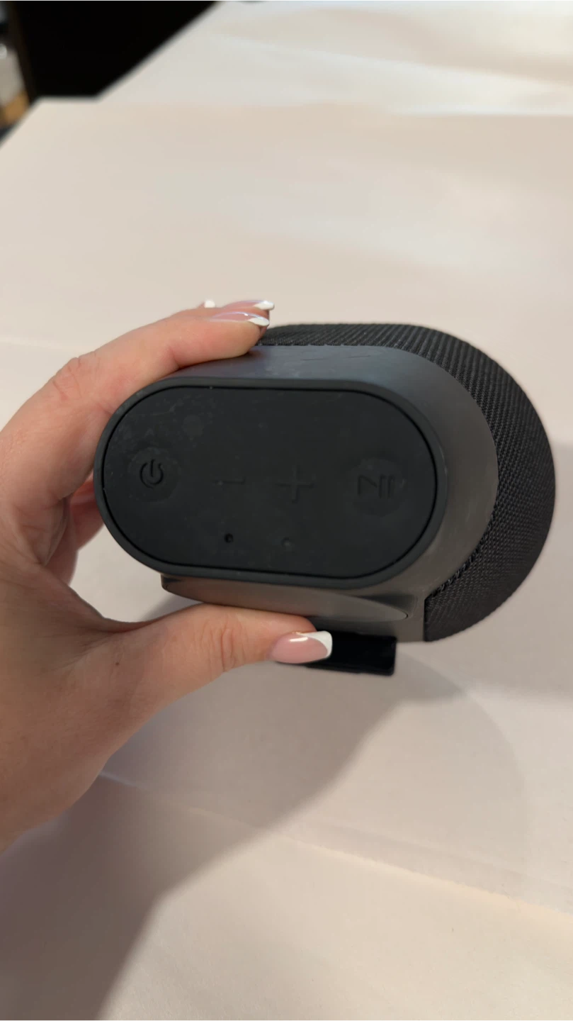 iQ Wireless Charging Speaker - photo 3