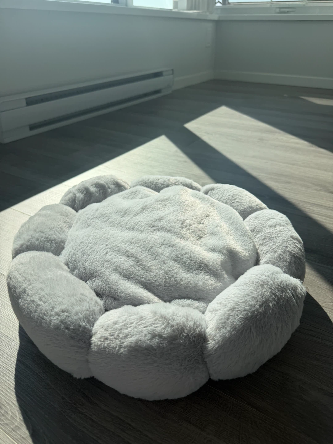 Cozy Cat Beds & Pet Beds – $20 Each | Buy 2 Save $5 - photo 2