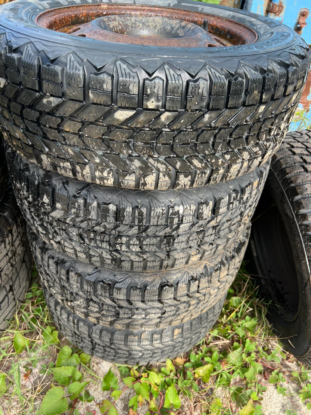 Honda Civic Firestone Winterforce 215/60R16 Winter Tires