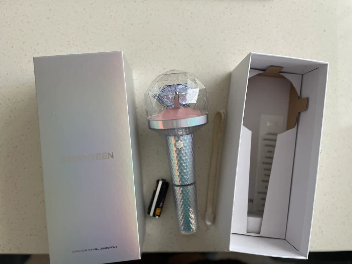 SEVENTEEN Official Lightstick Version 2 - photo 2