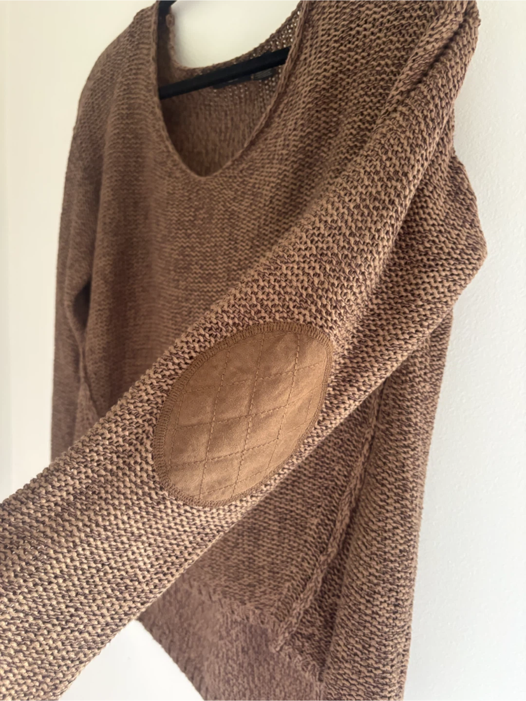 Nordstrom: RDI - Brown Knit V Neck - Size L - photo 3