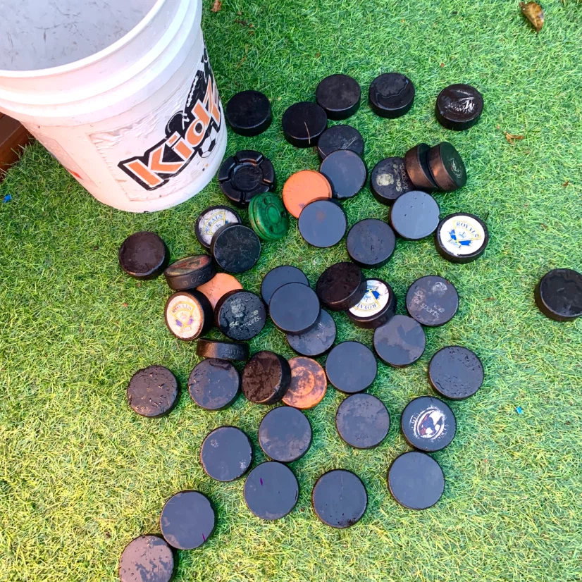 Hockey Pucks Lot Bulk Ice Hockey Practice Pucks Storage Bucket