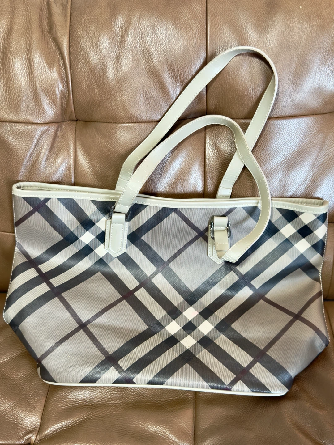 Burberry Check Tote Bag - photo 2