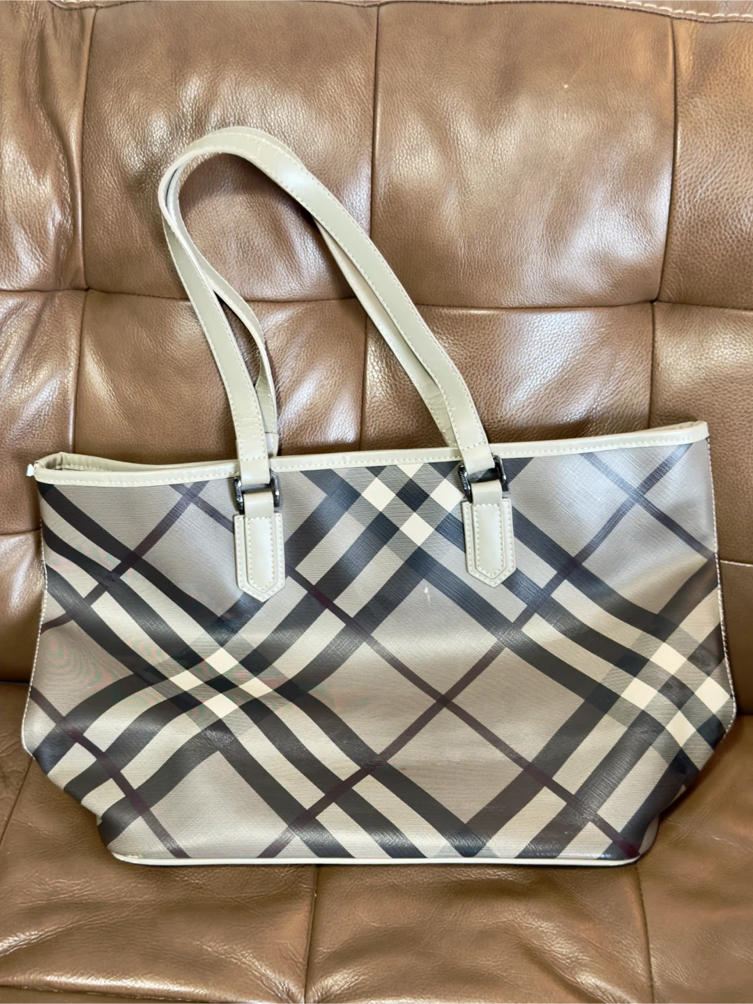 Burberry Check Tote Bag - photo 3