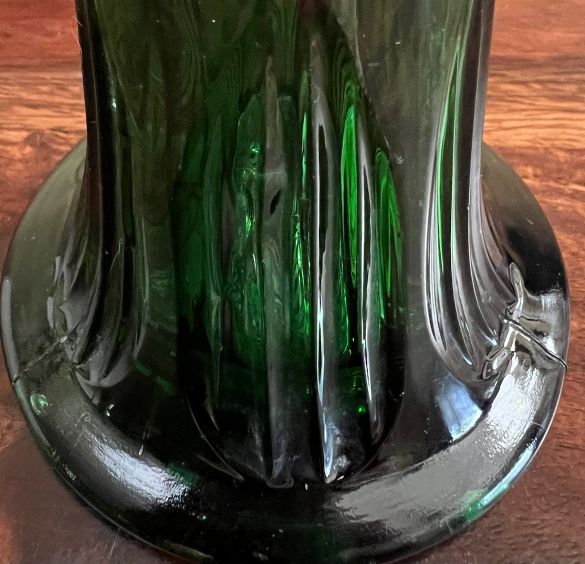 Vintage Emerald Green Swung Glass Vase - photo 4