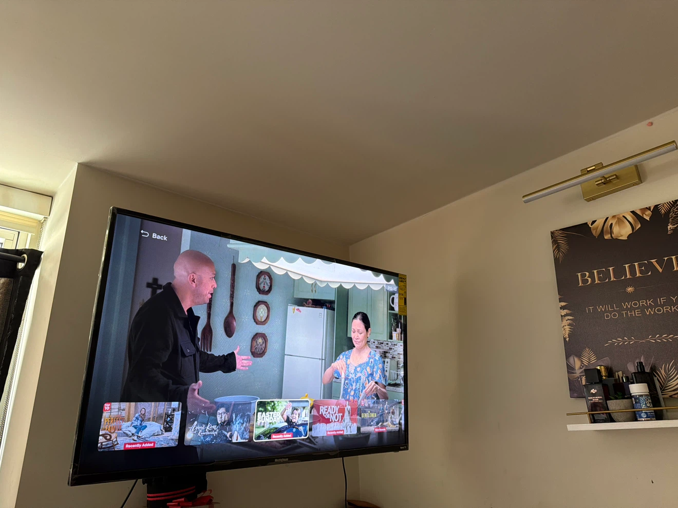 Westinghouse LED smart TV 43 inch tv