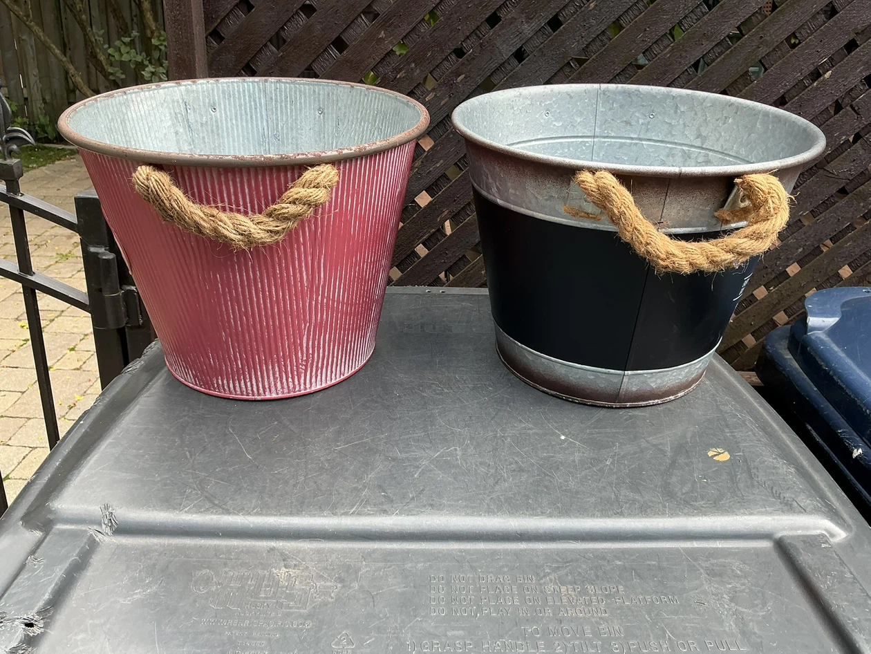 Two decorative metal buckets - photo 4