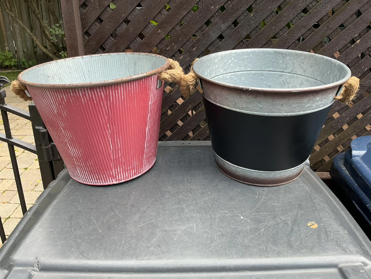 Two decorative metal buckets - photo 5