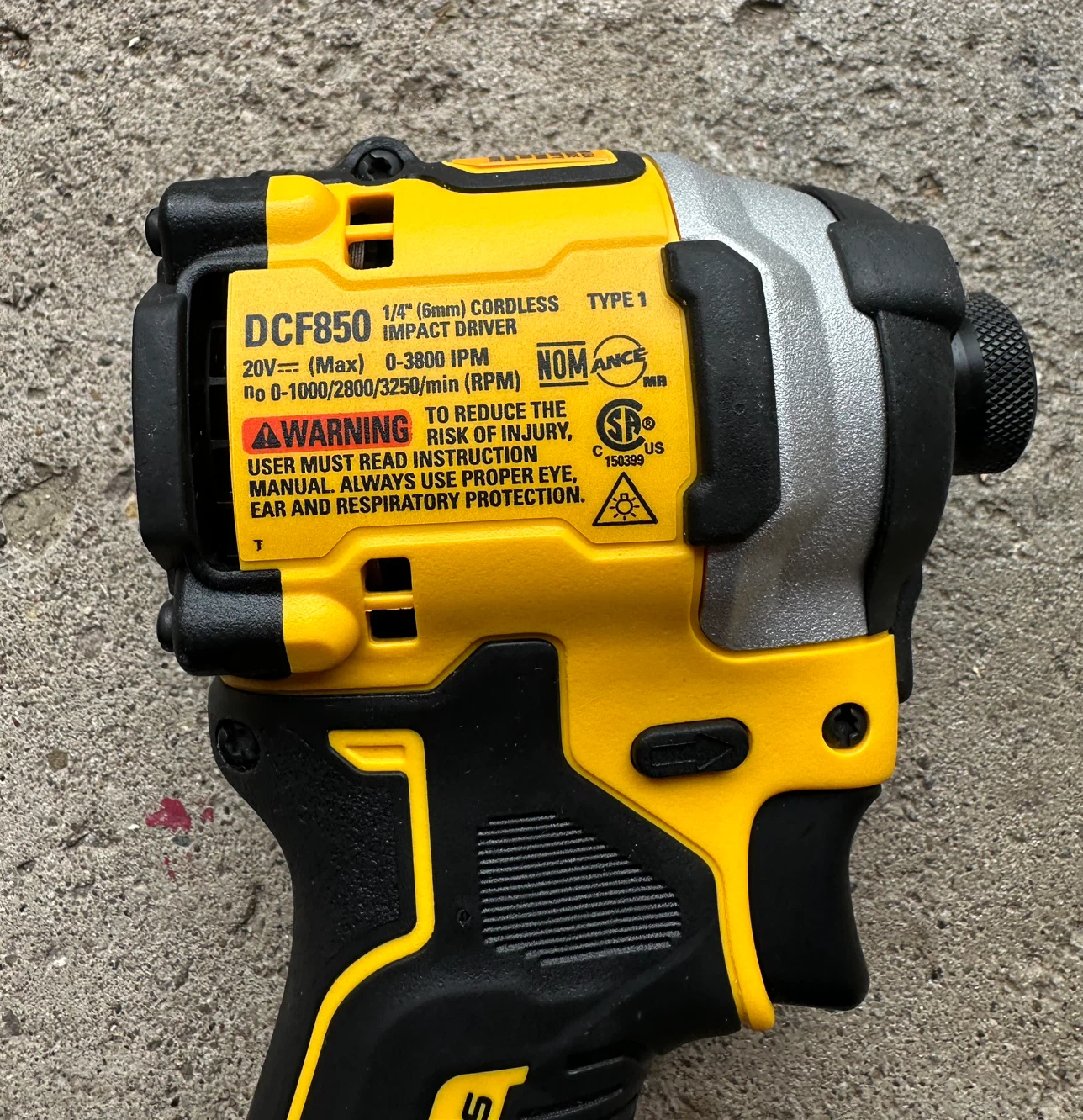 DEWALT DCF850 20V Max Brushless 1/4" Impact Driver - photo 2