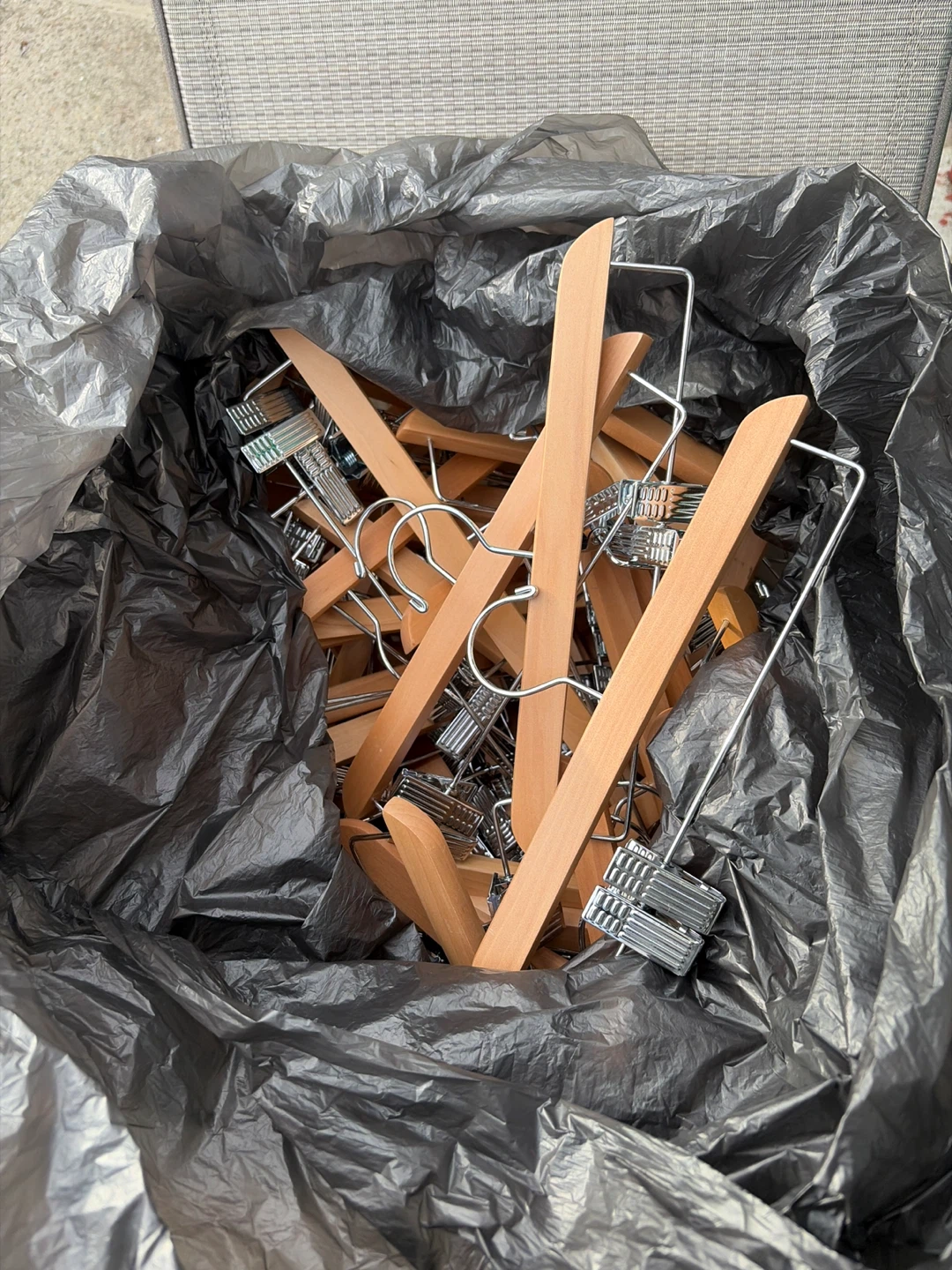 Wooden pant hangers - photo 3
