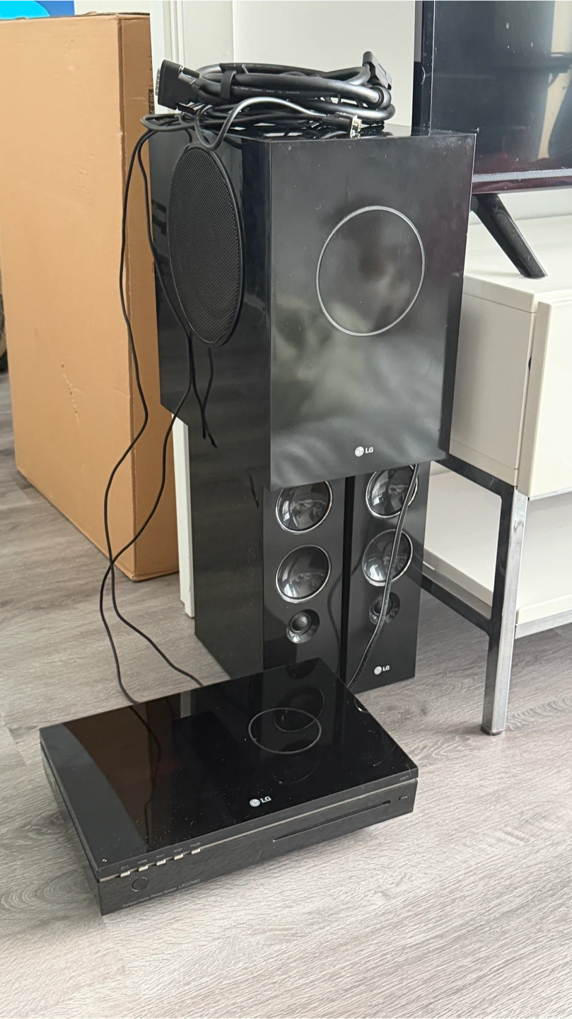 LG LFD790 Home Theatre System