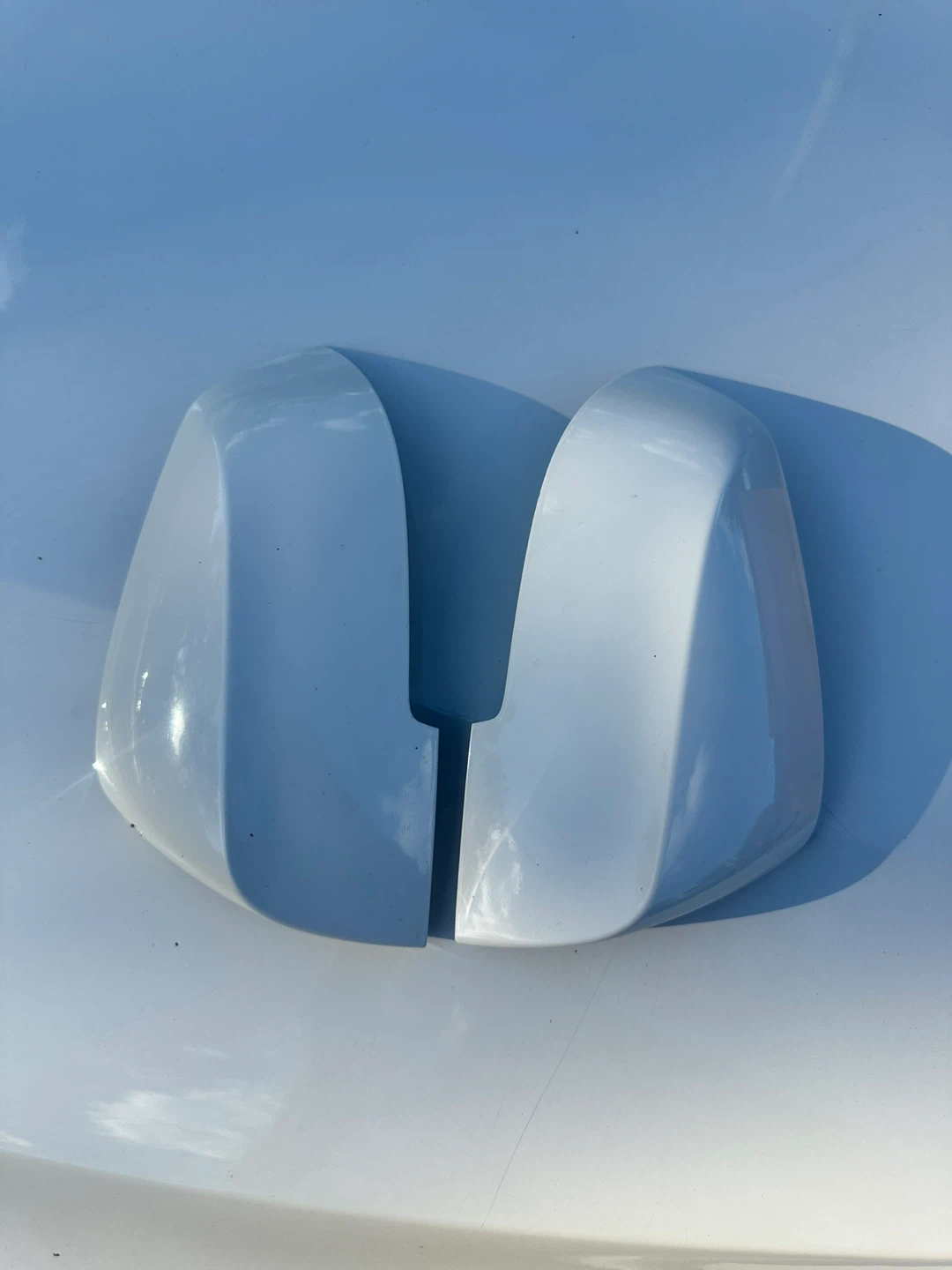 Pair of White Side Mirror Covers - photo 2