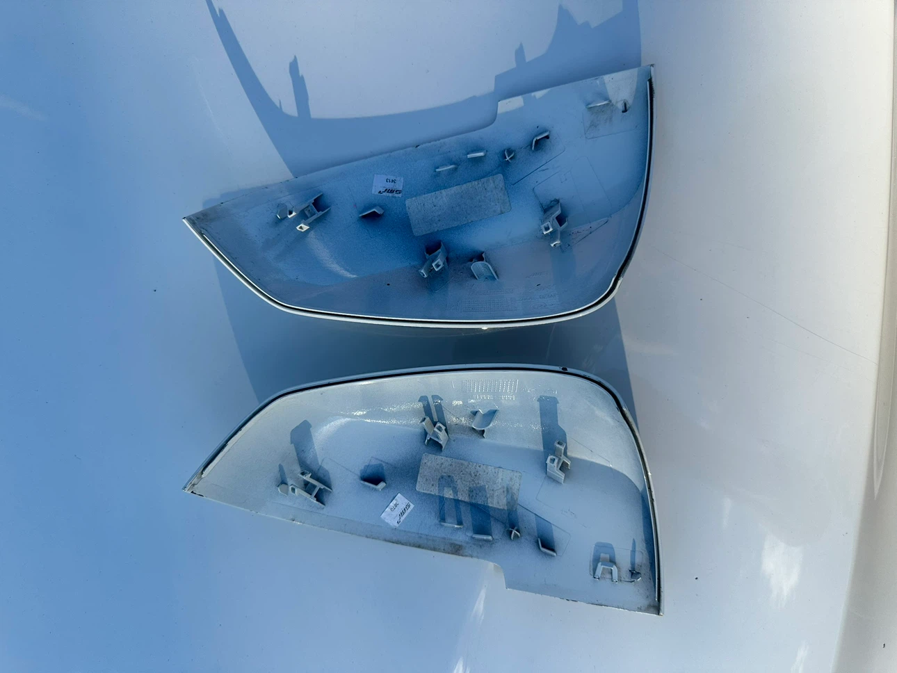 Pair of White Side Mirror Covers - photo 3