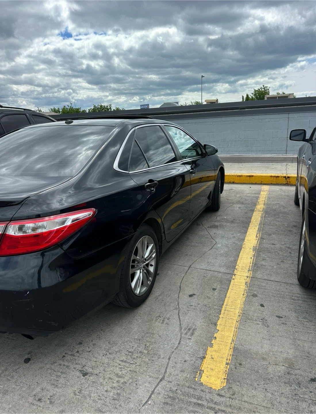 Toyota Camry SE - photo 2