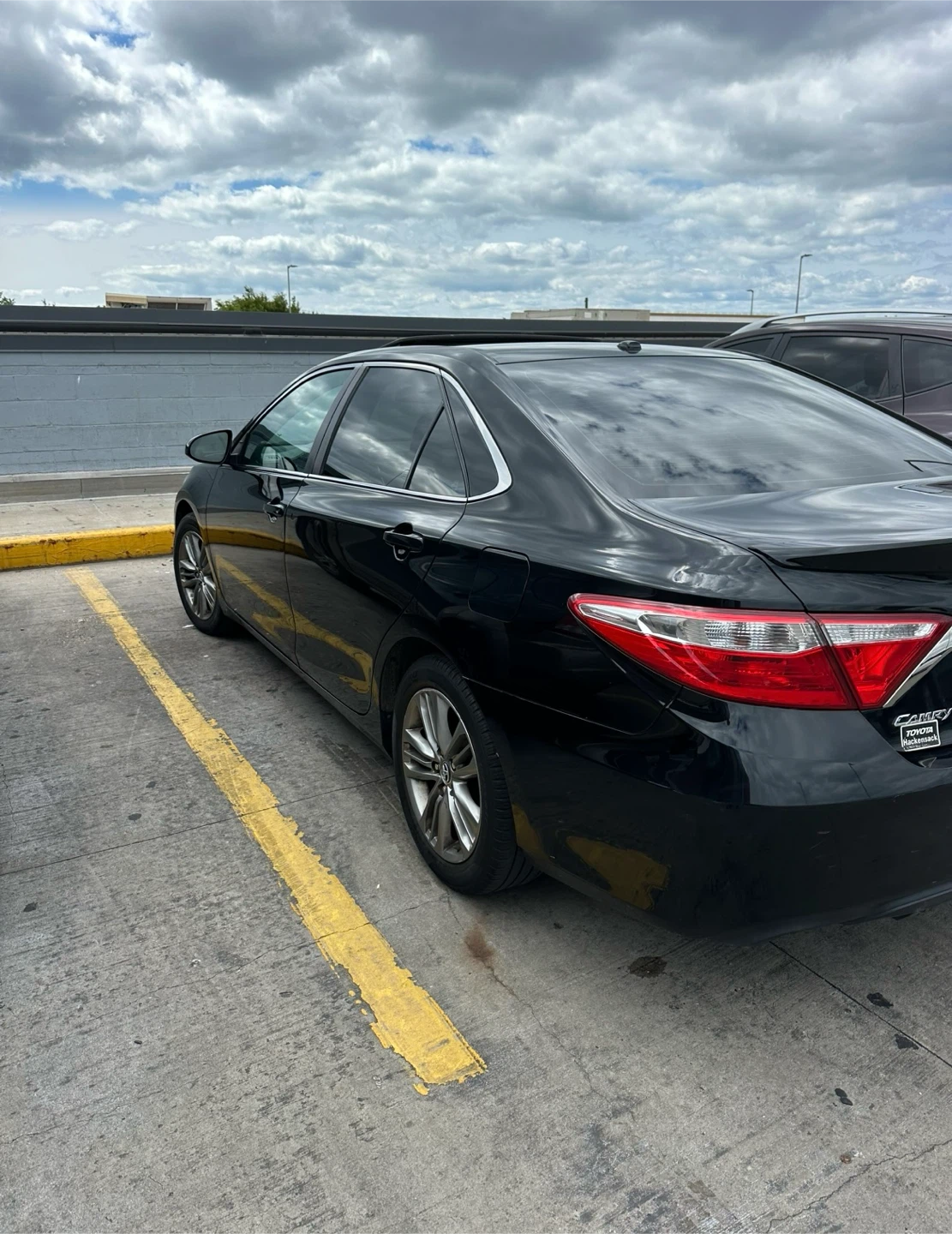 Toyota Camry SE - photo 3