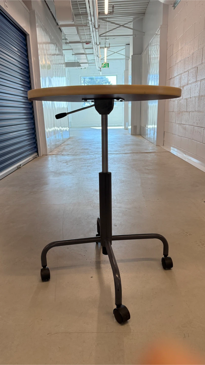 Adjustable Rolling Round Side Table - photo 3