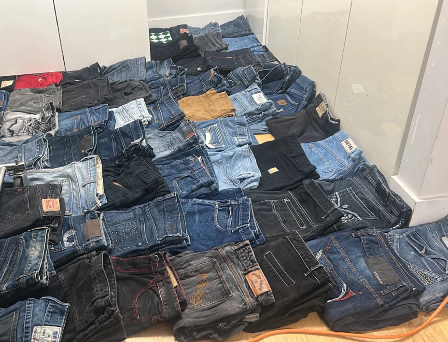 Huge clothing lot