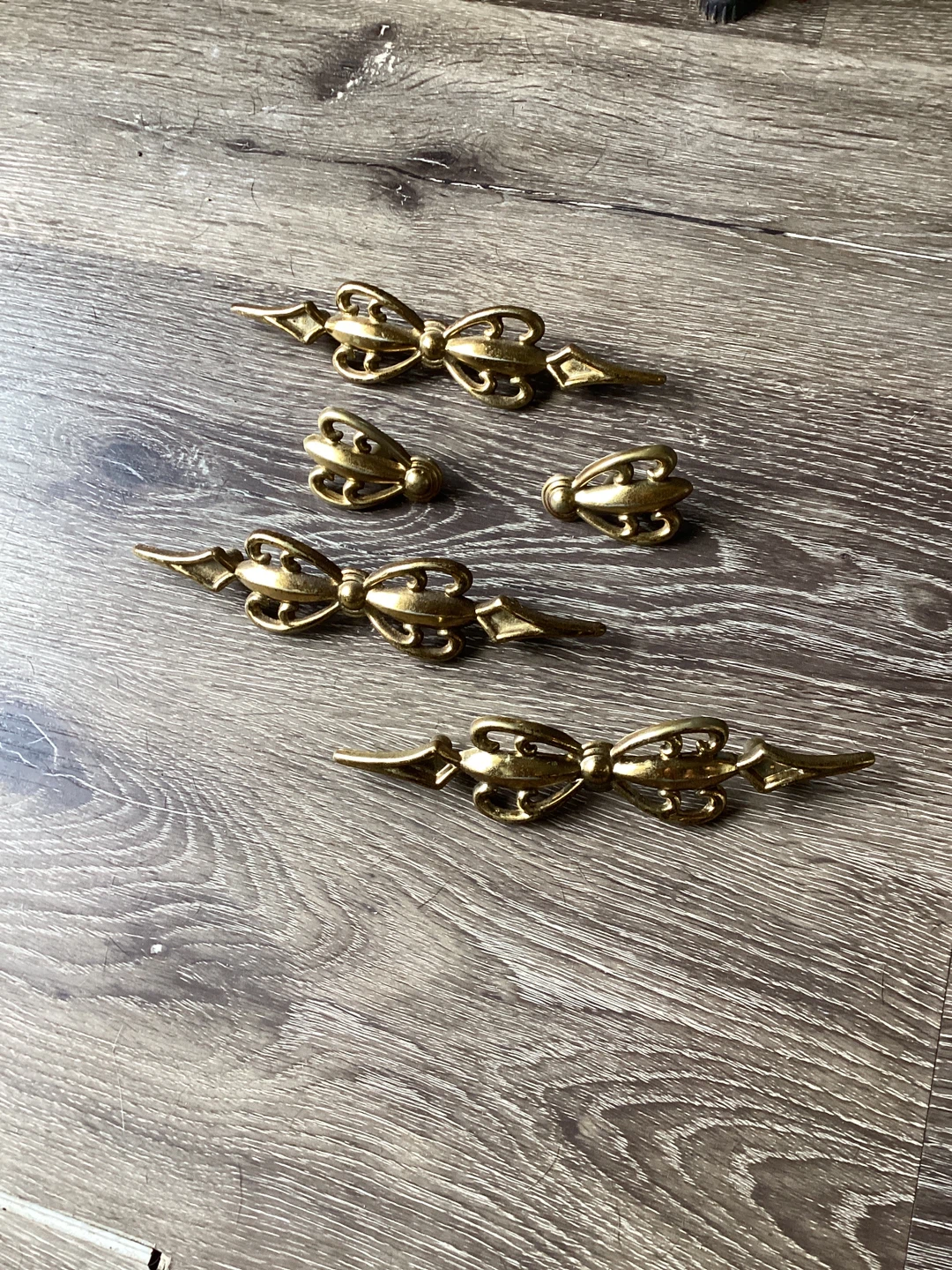 Set of 5 Vintage Lyster Gold-Tone Drawer Pulls